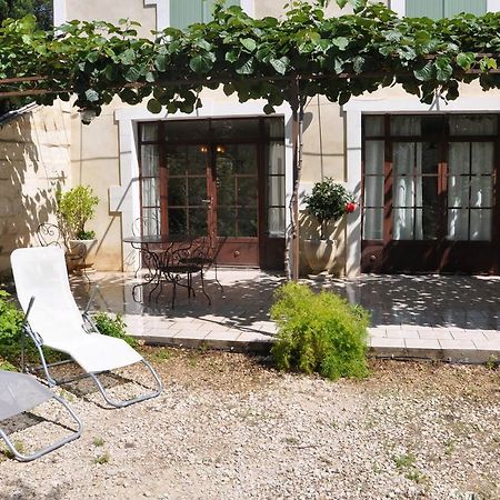 Gite Du Mas Des Oliviers Mézoargues Buitenkant foto